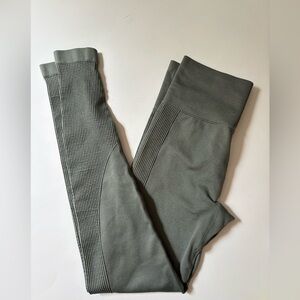 Forever 21 Ribbed Leggings in Sage